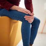 genç yaşta diz ağrısı neden olur