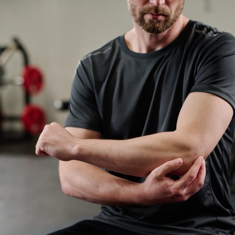 tenisçi dirseği omuz ağrısı yapar mı